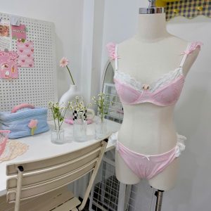 Lucy - Hình ảnh 3